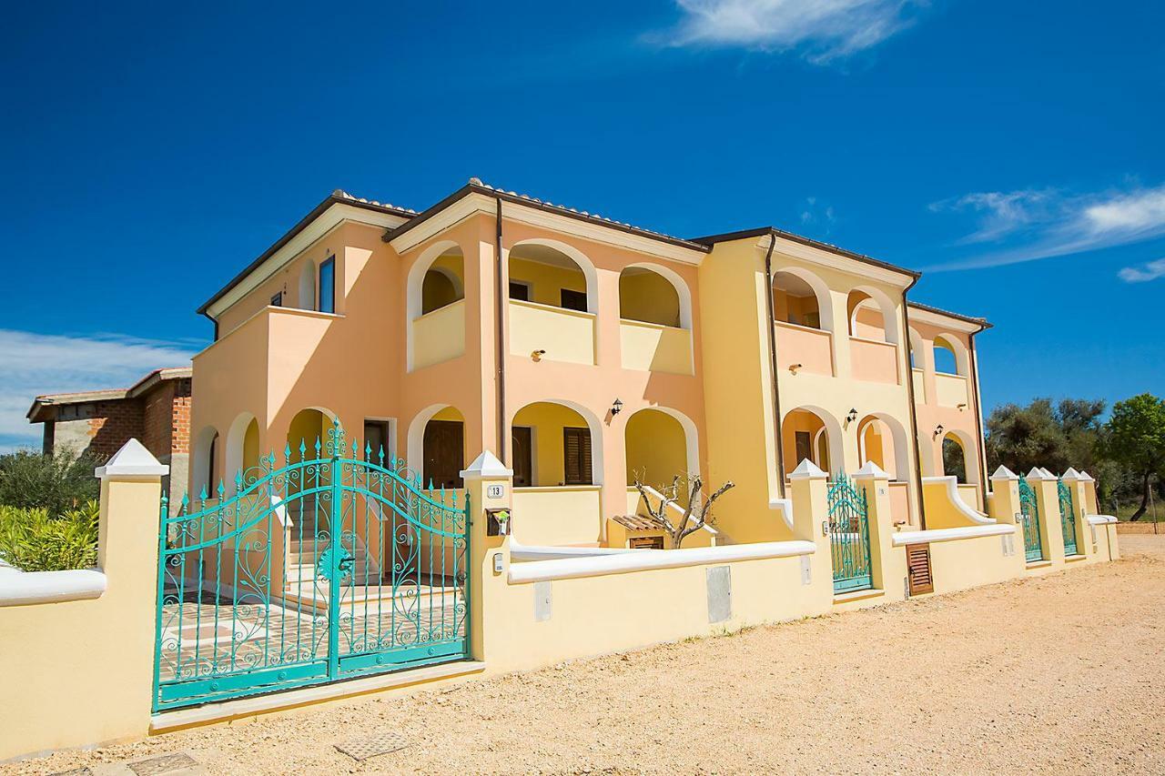 Villa Le Residenze Del Maria Rosaria - Vico Friuli 1 Orosei Exterior foto